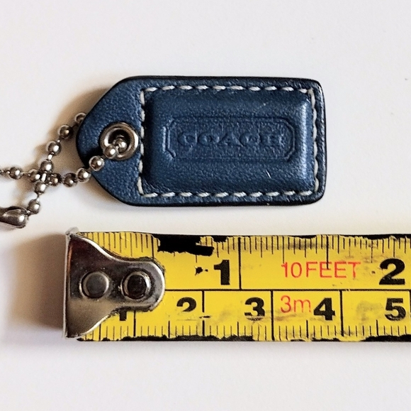 ๐ Coach 1.5" Vintage Dark Teal Blue Leather Hangtag Keychain Mini Bag Charm - Picture 6 of 6